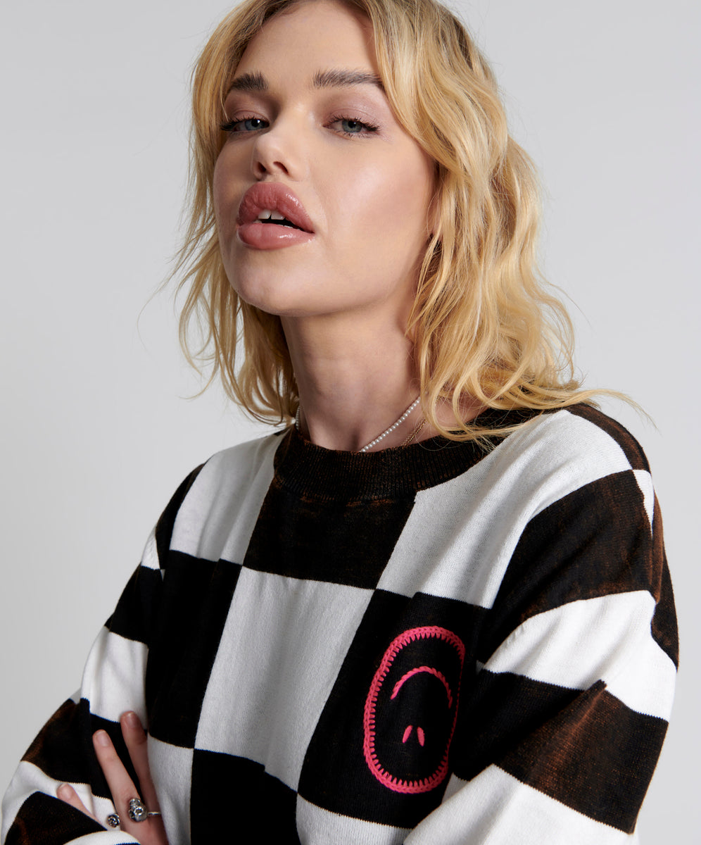 Knitwear Scoreboard Smiley Knit Sweater - Black White