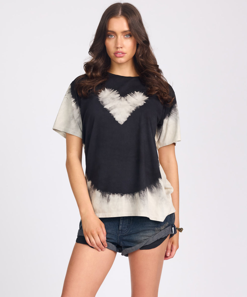 Women's Graphic Tees Beaming Heart Boyfriend Tee - White and Black