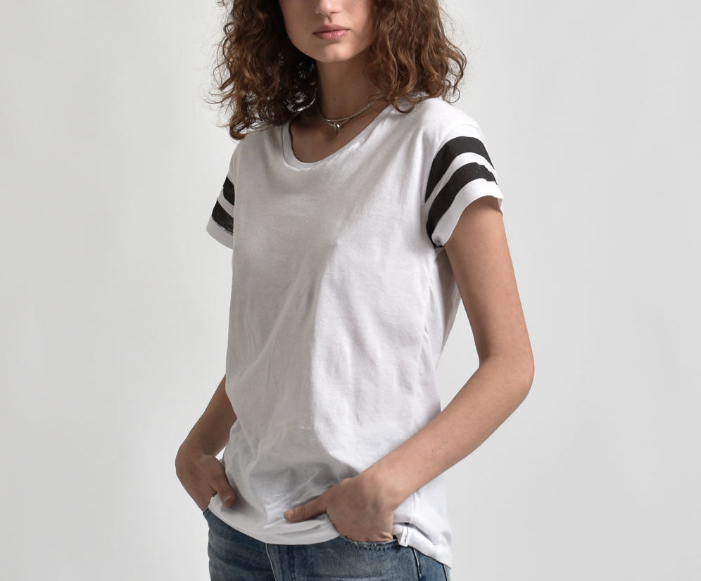 LE HUNT ONE TEE WHITE