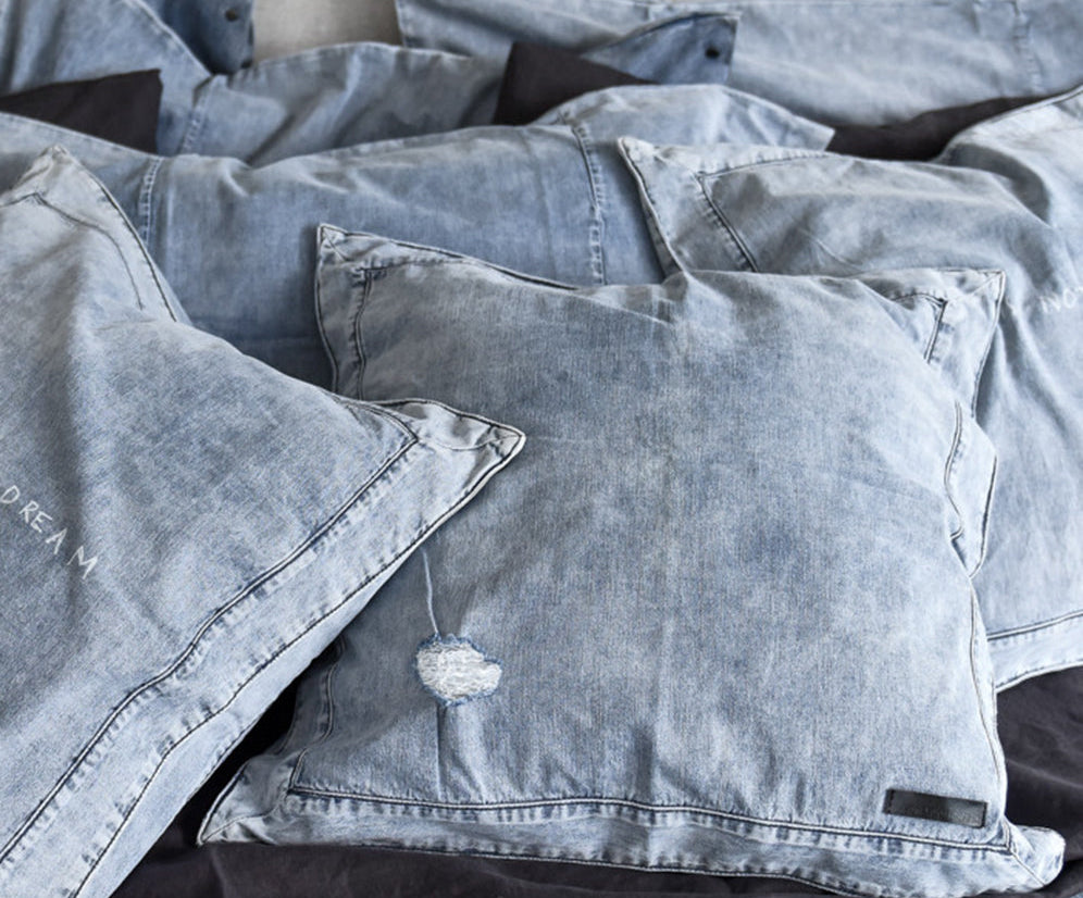 ROCKY CUSHION