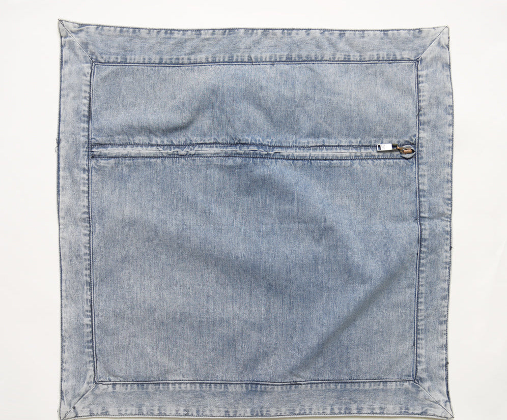ROCKY CUSHION