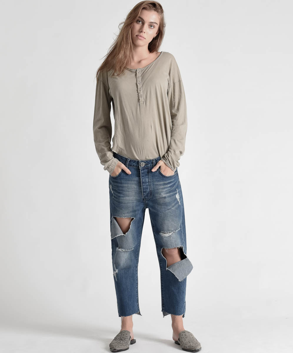25% Off Sale Hooligans Low Waist Relaxed Straight Leg Denim Jeans - Blue Cult