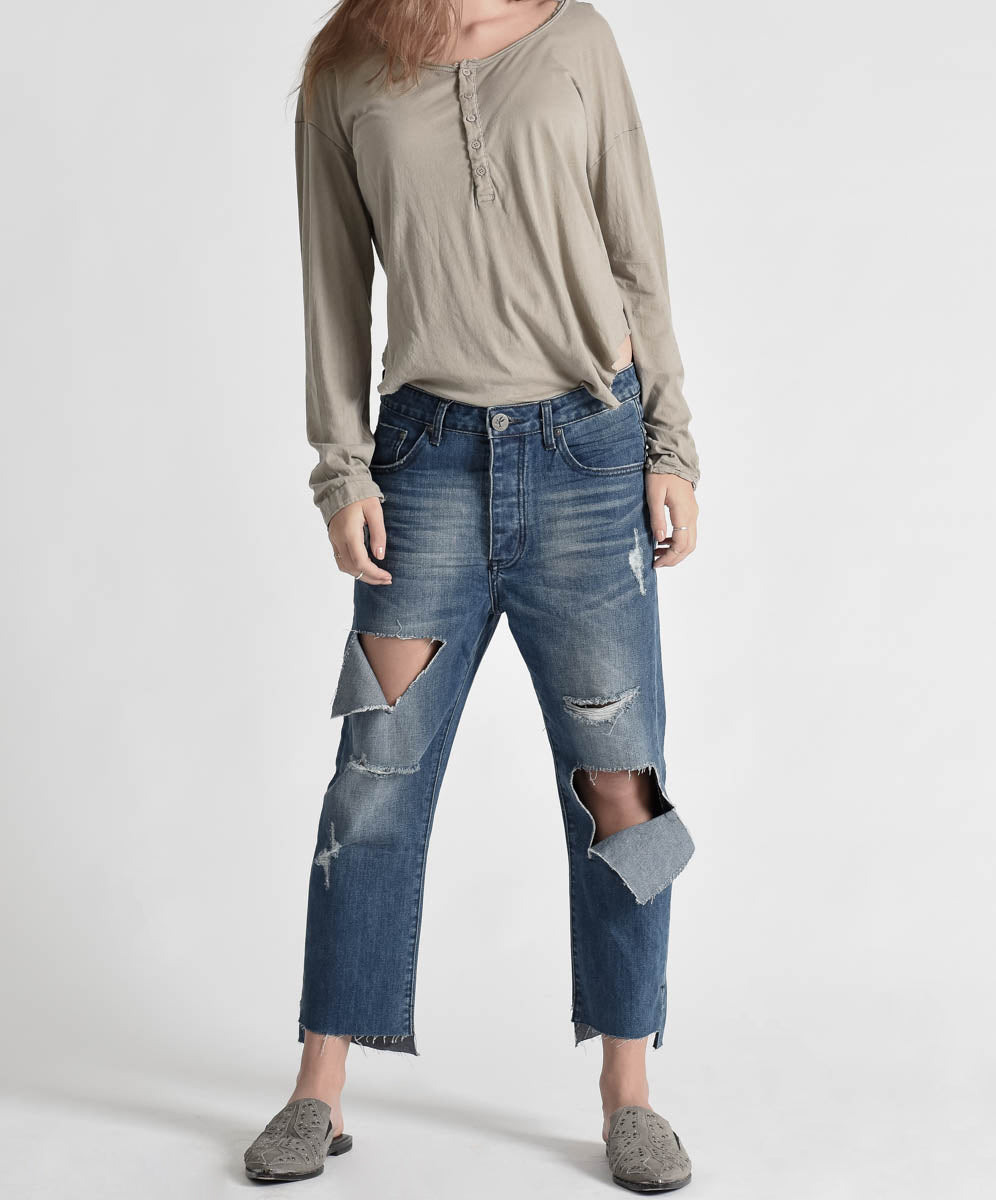 25% Off Sale Hooligans Low Waist Relaxed Straight Leg Denim Jeans - Blue Cult