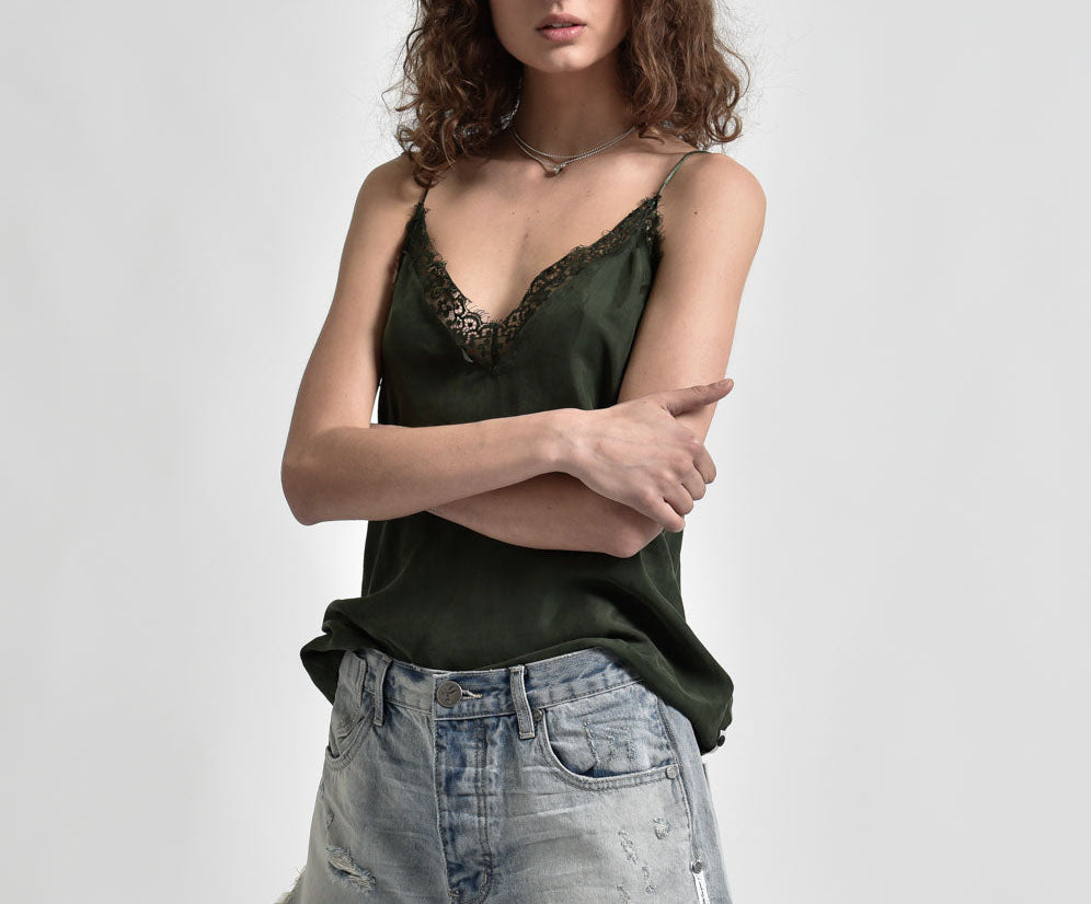 SUNBLEACH BLUE LE WOLVES MID LENGTH DENIM SHORTS
