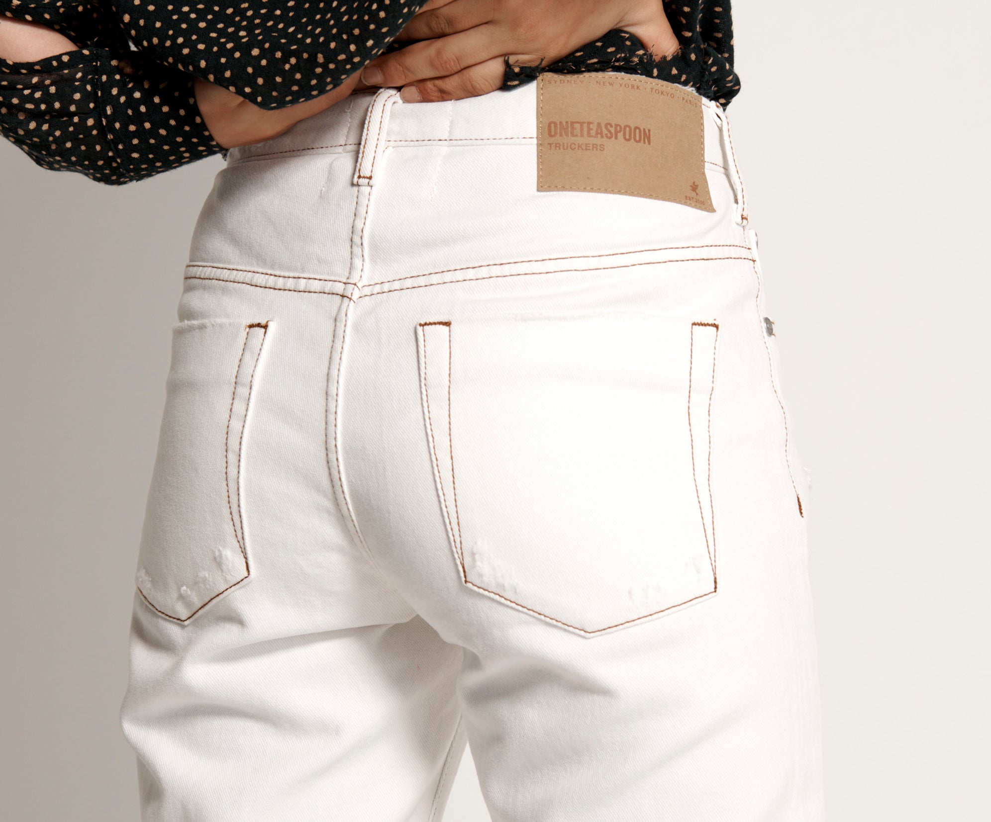 Truckers Mid Waist Straight Leg Denim Jeans - White Beauty