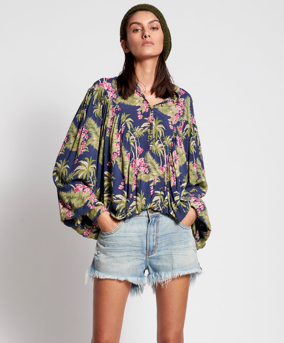 Products HAWAIIAN LITTLE LIES TOP