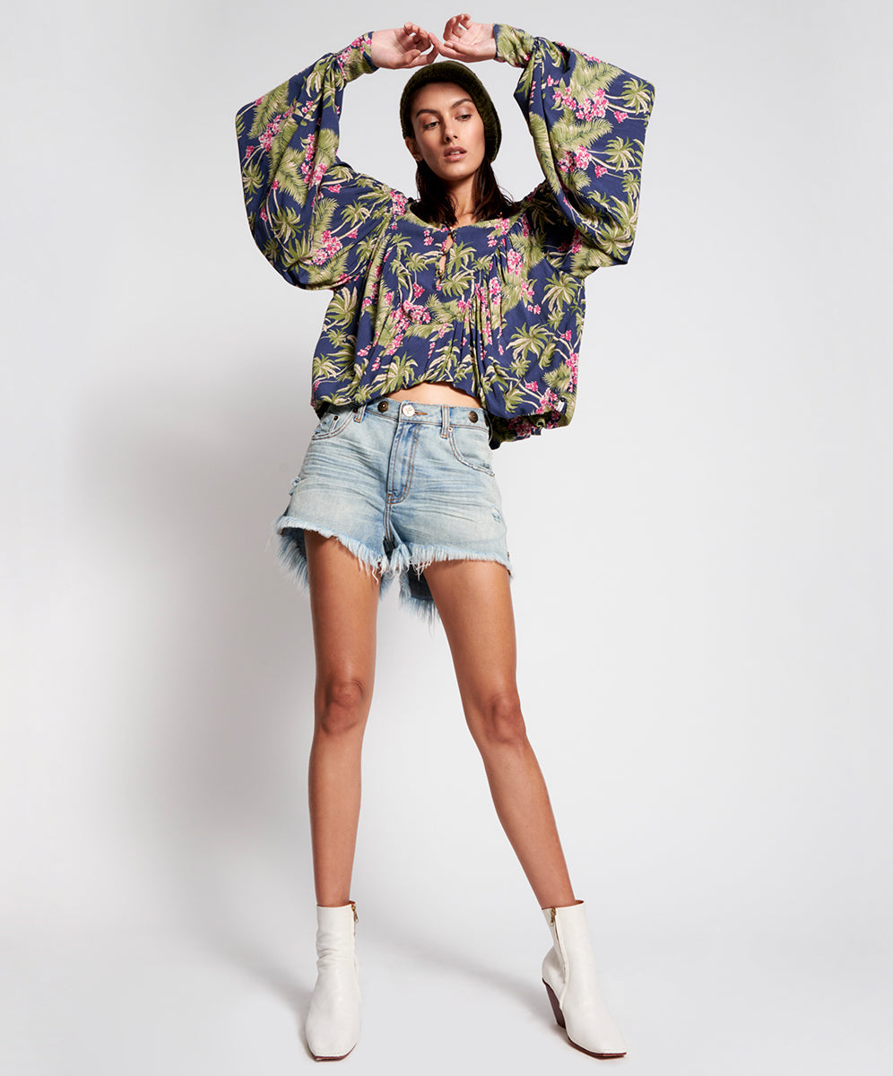 Products HAWAIIAN LITTLE LIES TOP