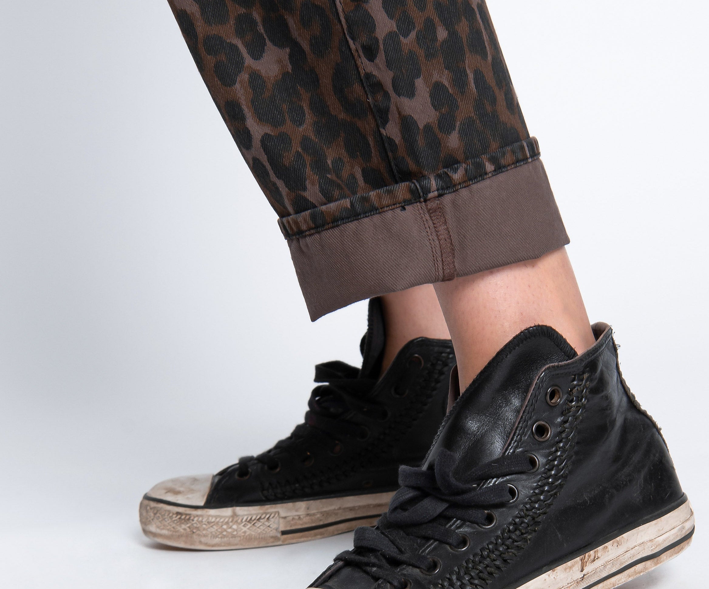 BRONZE LEOPARD TRUCKERS MID RISE STRAIGHT LEG JEANS