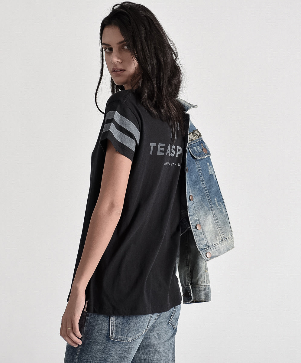 Products LE HUNT ONE TEE BLACK