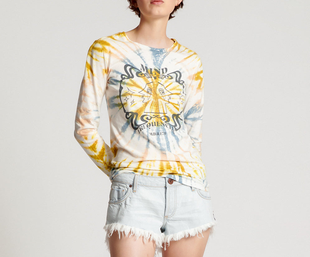 MOBLACK MIND FREQUENCIES FITTED FERN LONGSLEEVE TE