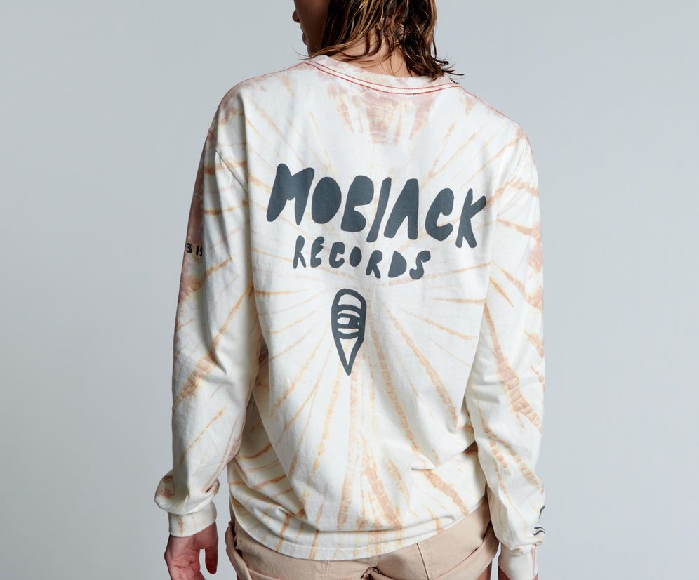 MOBLACK BORING MAN LONGSLEEVE BF TEE