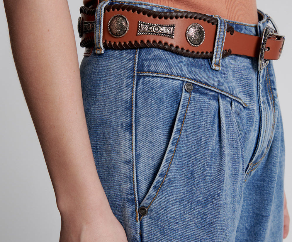 HIGH WAIST HITCHHIKER STUDDED LEATHER BELT