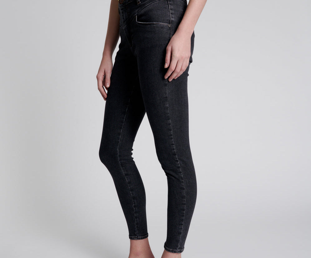 WORN BLACK PREACHERS HIGH WAIST SKINNY JEANS