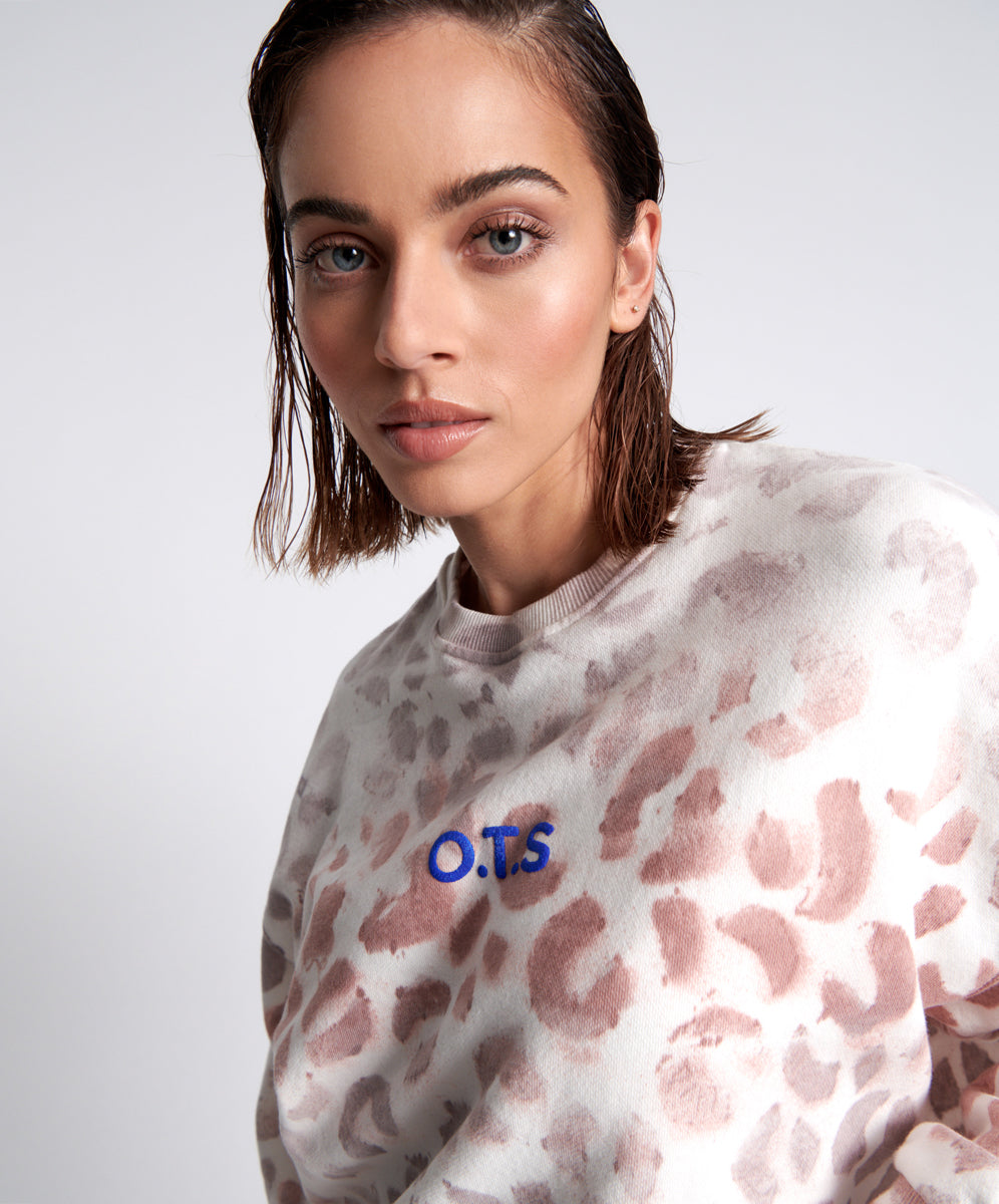 Products O.T.S Commuter Crop Sweater - Pink Animal