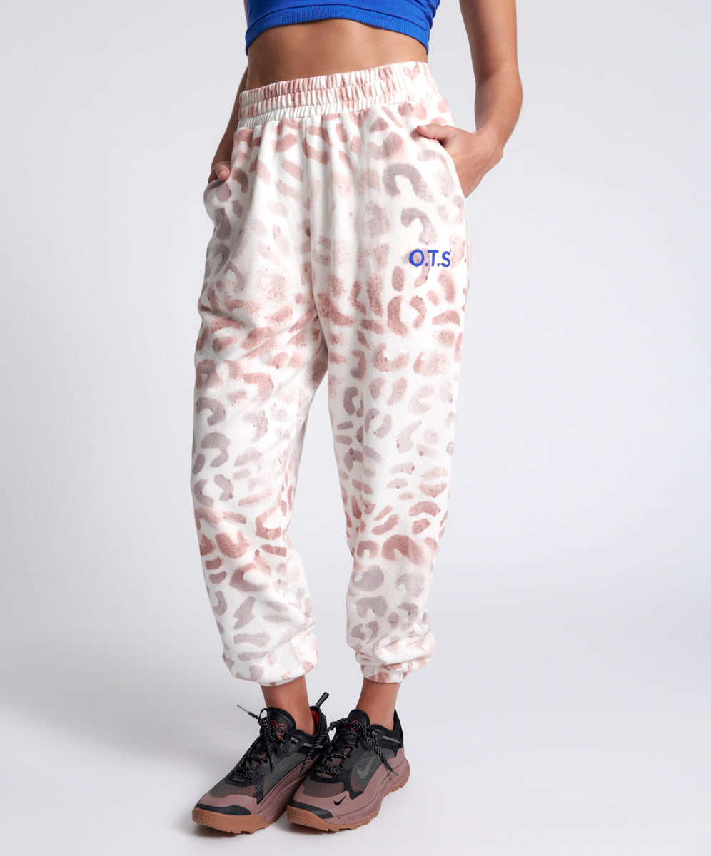 Products OTS HIGH WAIST KICK PANTS PINK