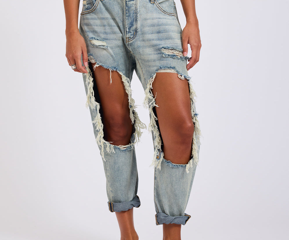 Saints Low Waist Boyfriend Denim Jeans - Montana