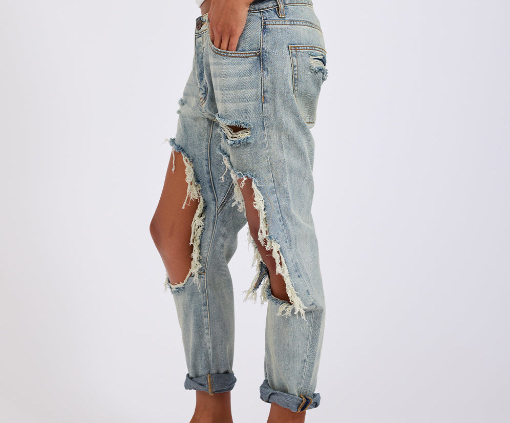 Saints Low Waist Boyfriend Denim Jeans - Montana