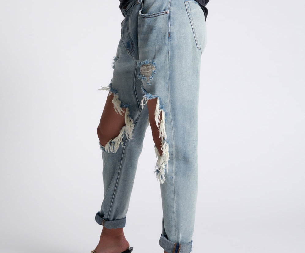 Saints Low Waist Boyfriend Denim Jeans - Montana