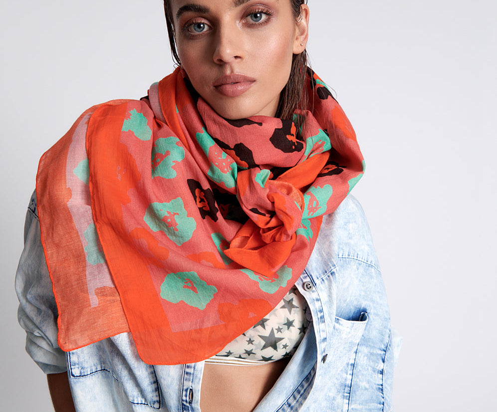 WILD LEOPARD OVERSIZED BANDANA