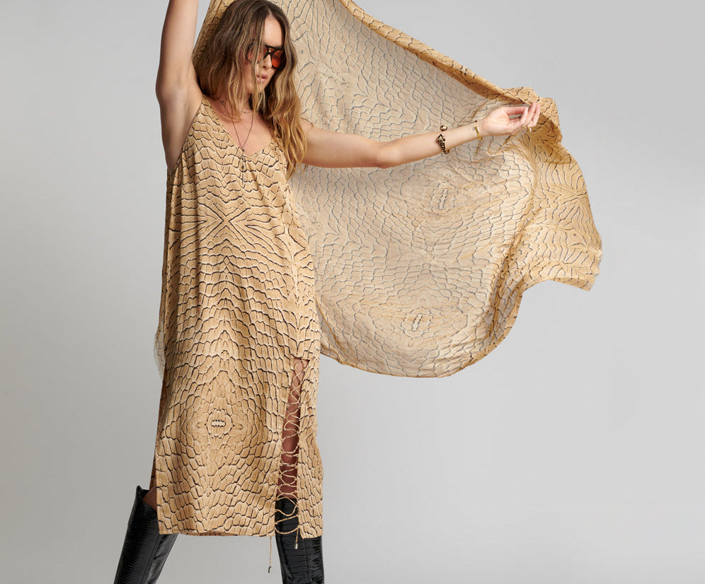 DELUSION LUXE MODAL SCARF