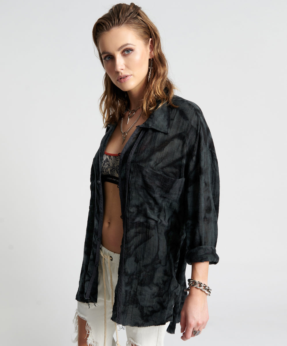 Products RESONANCE MUSLIN LONGLINE SHIRT