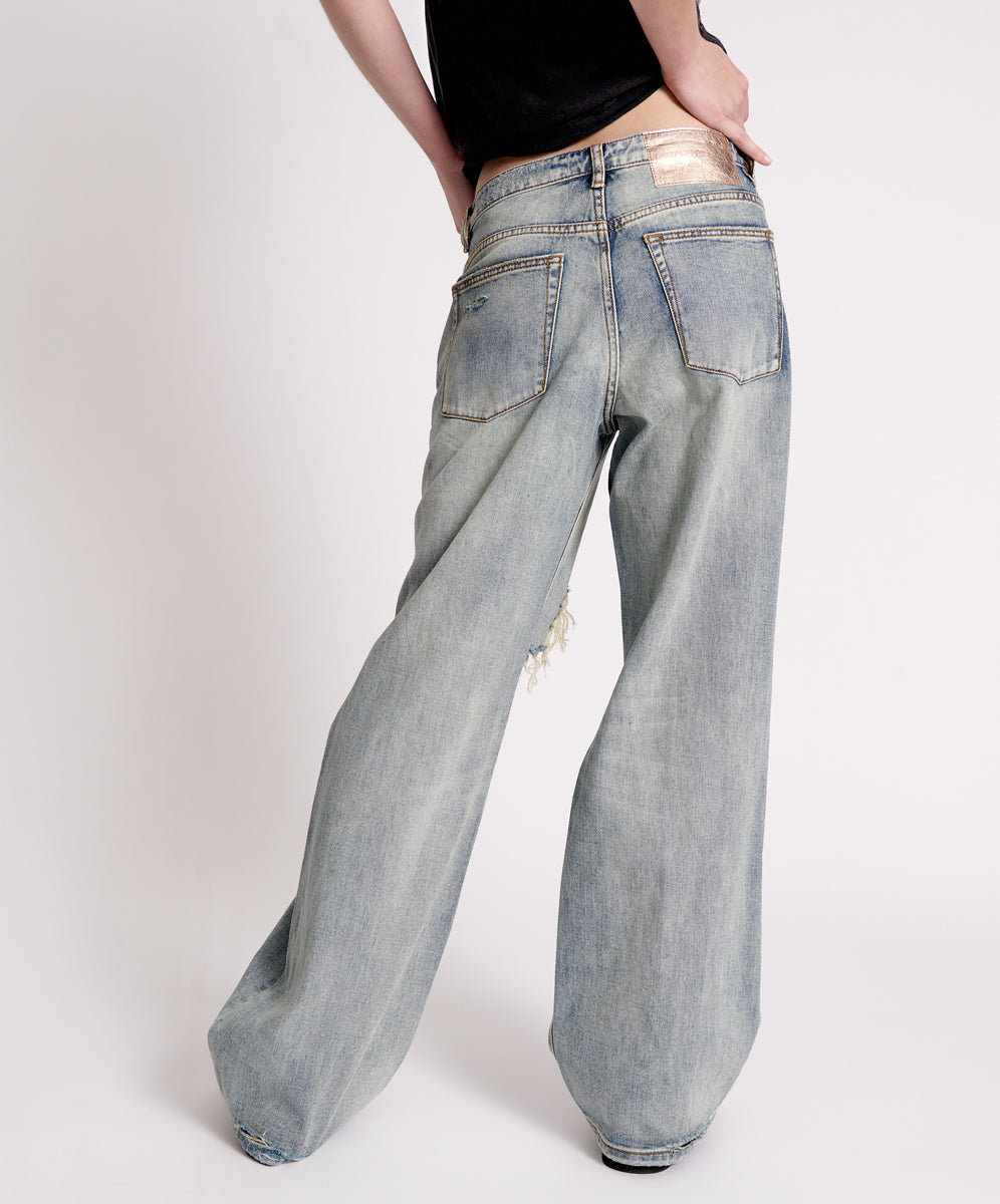 One Teaspoon ★ Jackson Mid Waist Wide Leg Denim Jeans Jackson Mid Waist Wide Leg Denim Jeans - Rosewood | One