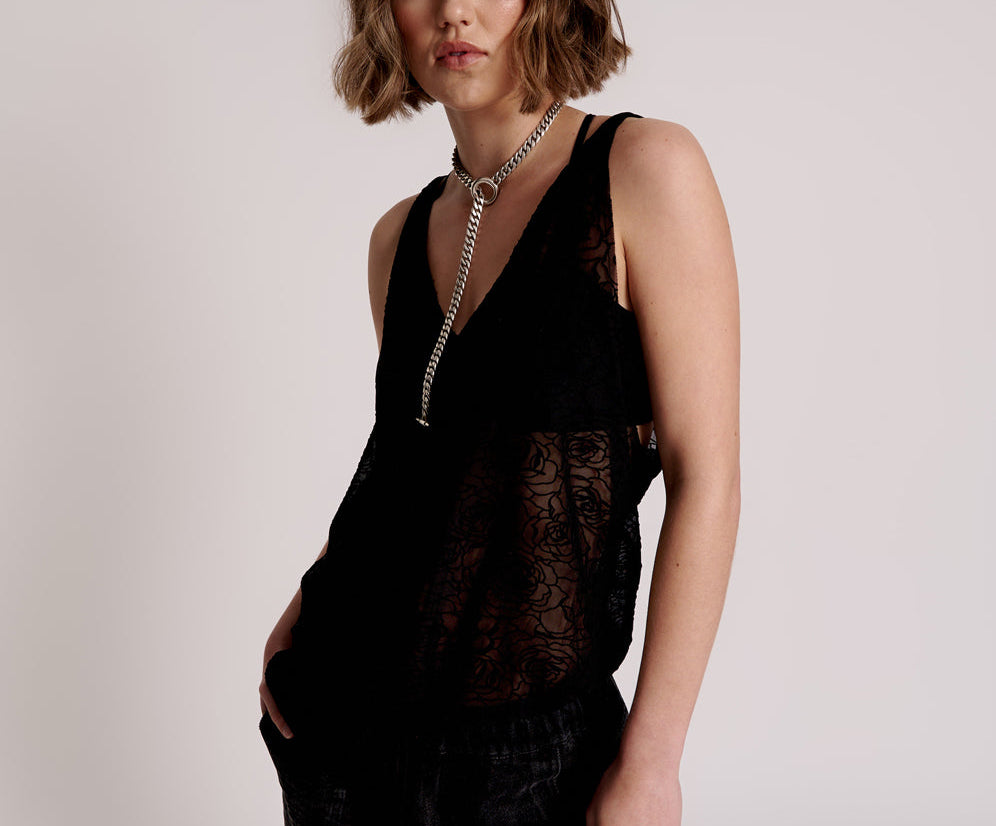 POISON ROSE TWISTED TOP