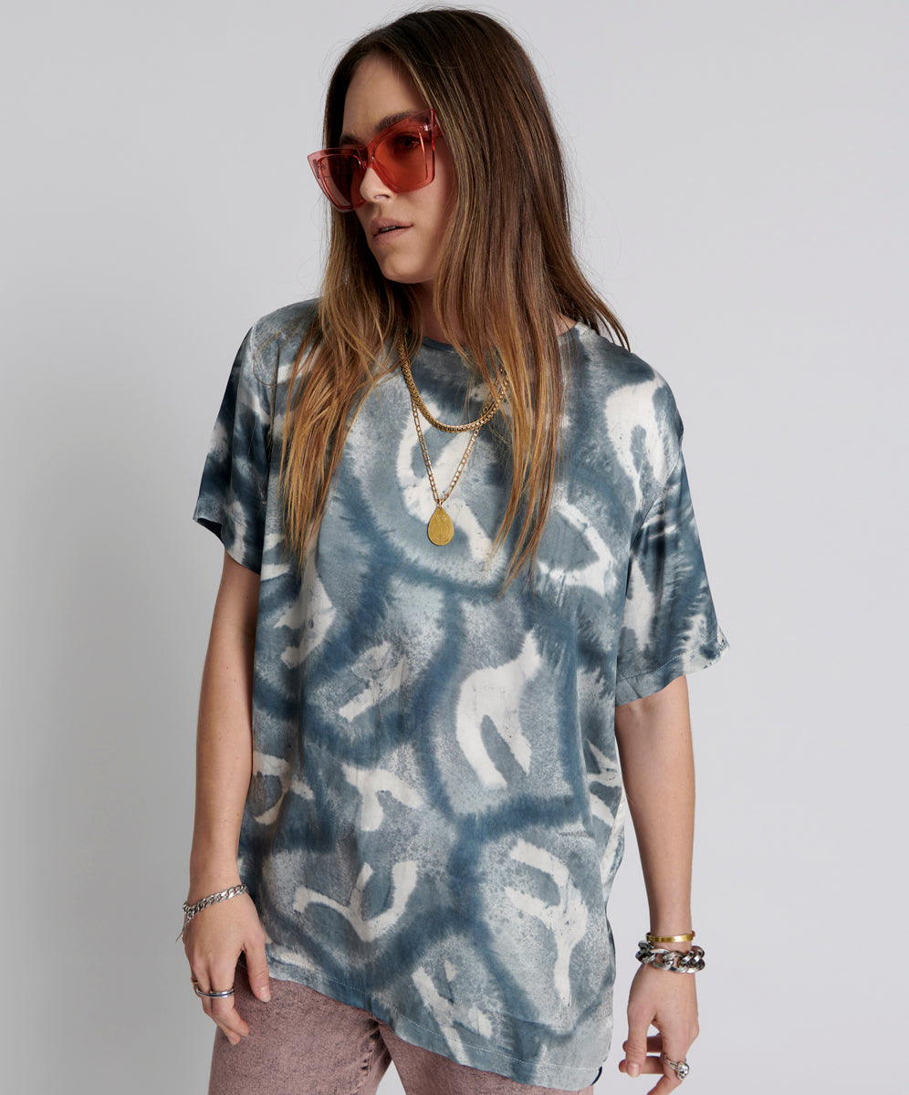 Products Reflection Hand Printed Satin Tee - Black