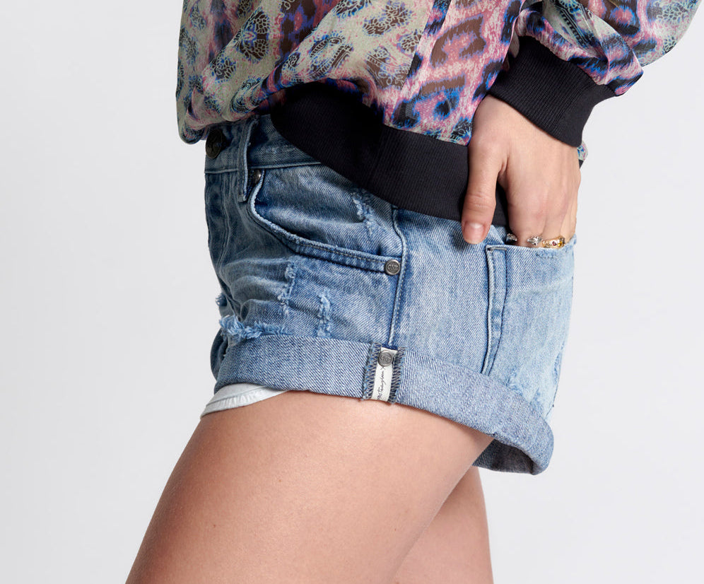 FRESH BLUE BANDIT LOW WAIST DENIM SHORTS