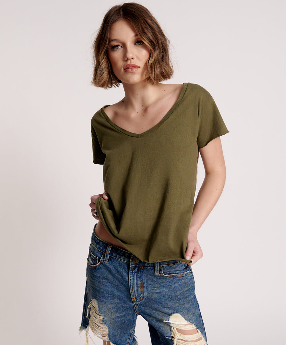 Products ORGANIC PEACE SCOOP NECK TEE