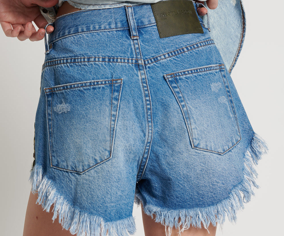 CIAO BLUE OUTLAWS MID LENGTH DENIM SHORTS