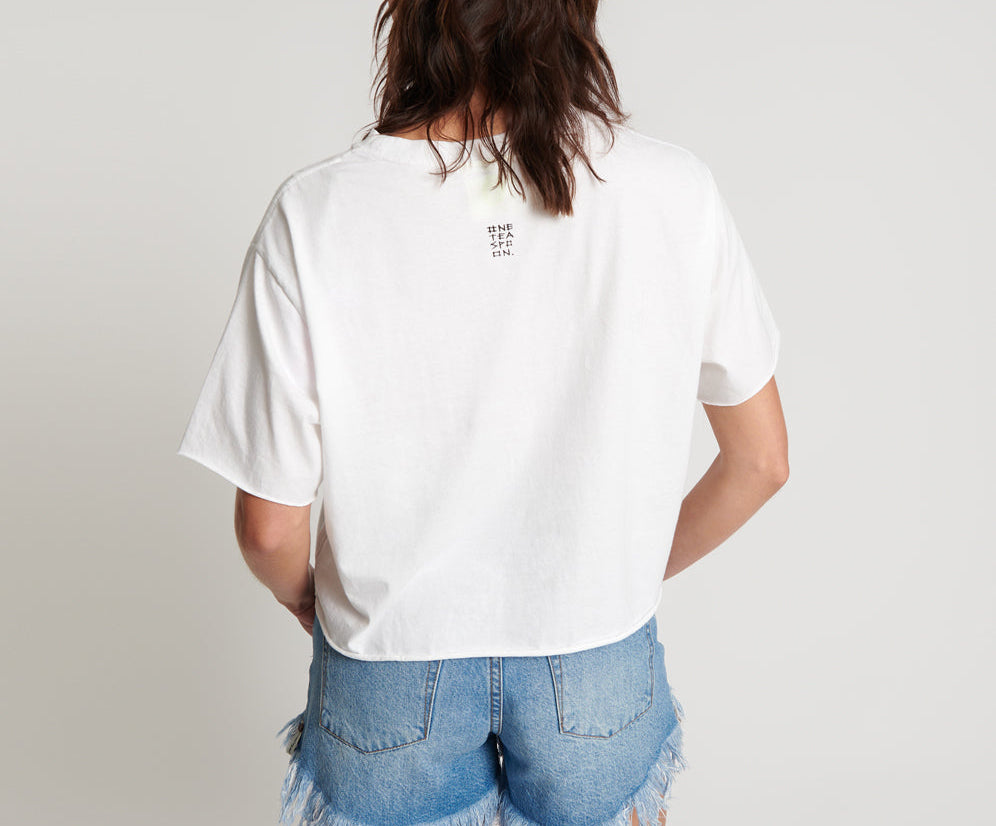 WHITE CROPPED FUTURE TEE