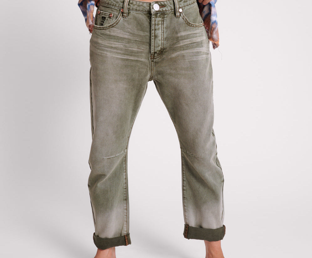Saints Low Waist Boyfriend Denim Jeans - Old Khaki