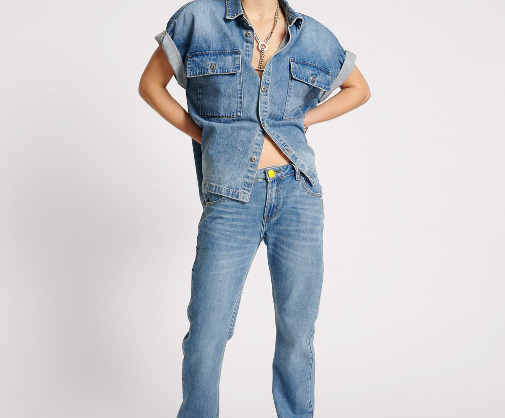 BLUE RAPTURE TRUCKERS LOW WAIST STRAIGHT LEG DENIM JEANS