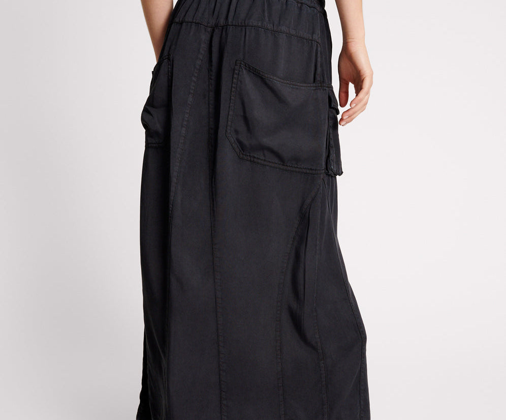 WASHED BLACK TENCEL PARACHUTE SKIRT