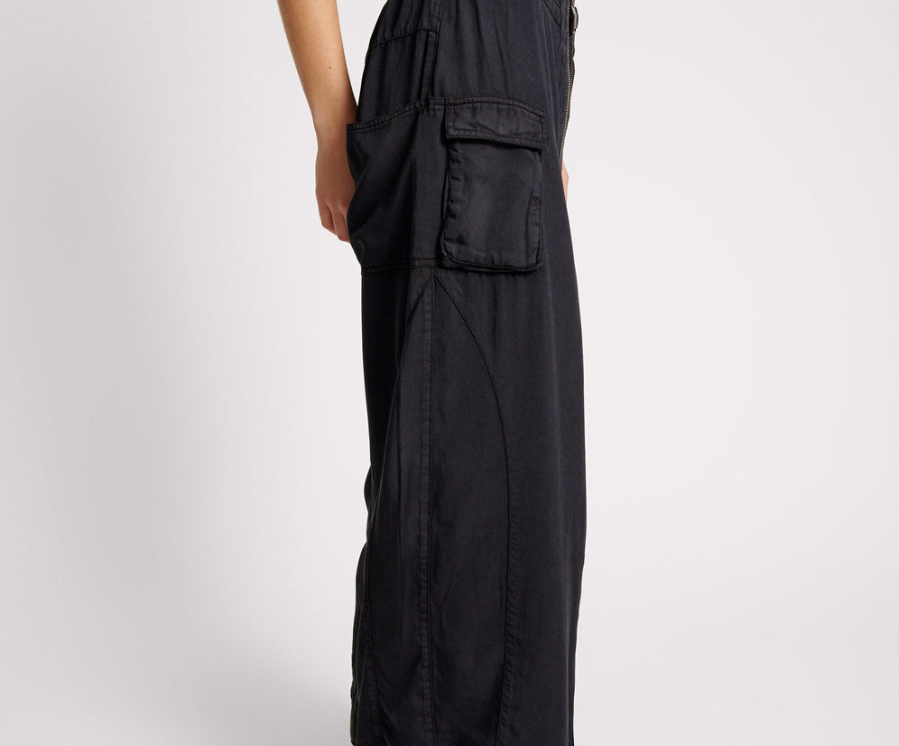 WASHED BLACK TENCEL PARACHUTE SKIRT