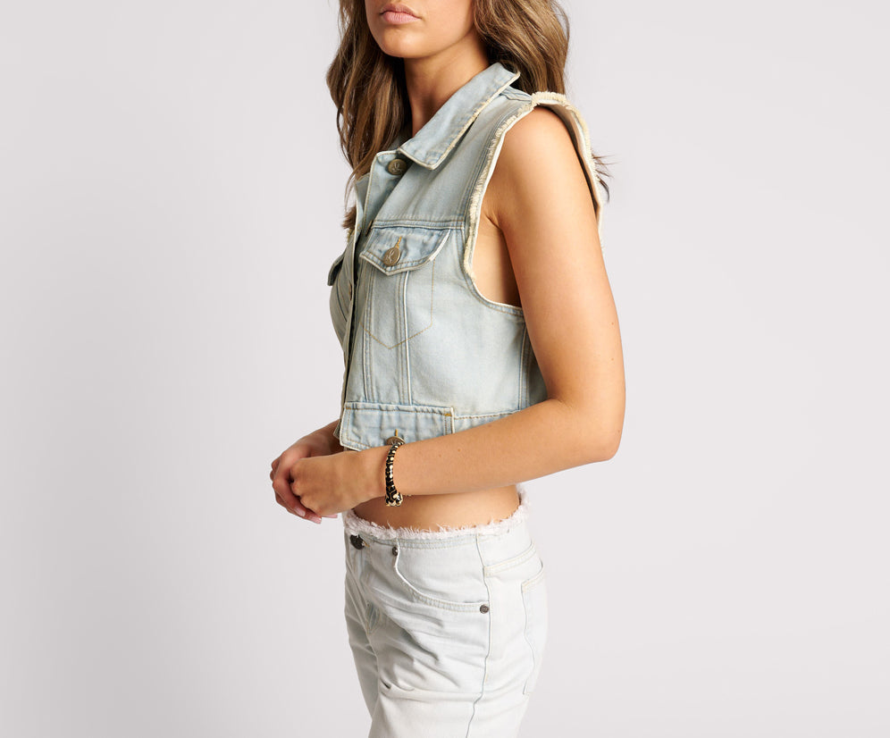 SKYBLUE CROPPED DENIM TRUCKER TOP