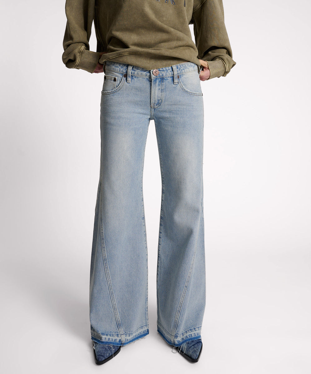 Johnnies Low Waist Wide Leg Denim Jeans - Hendrixe | One
