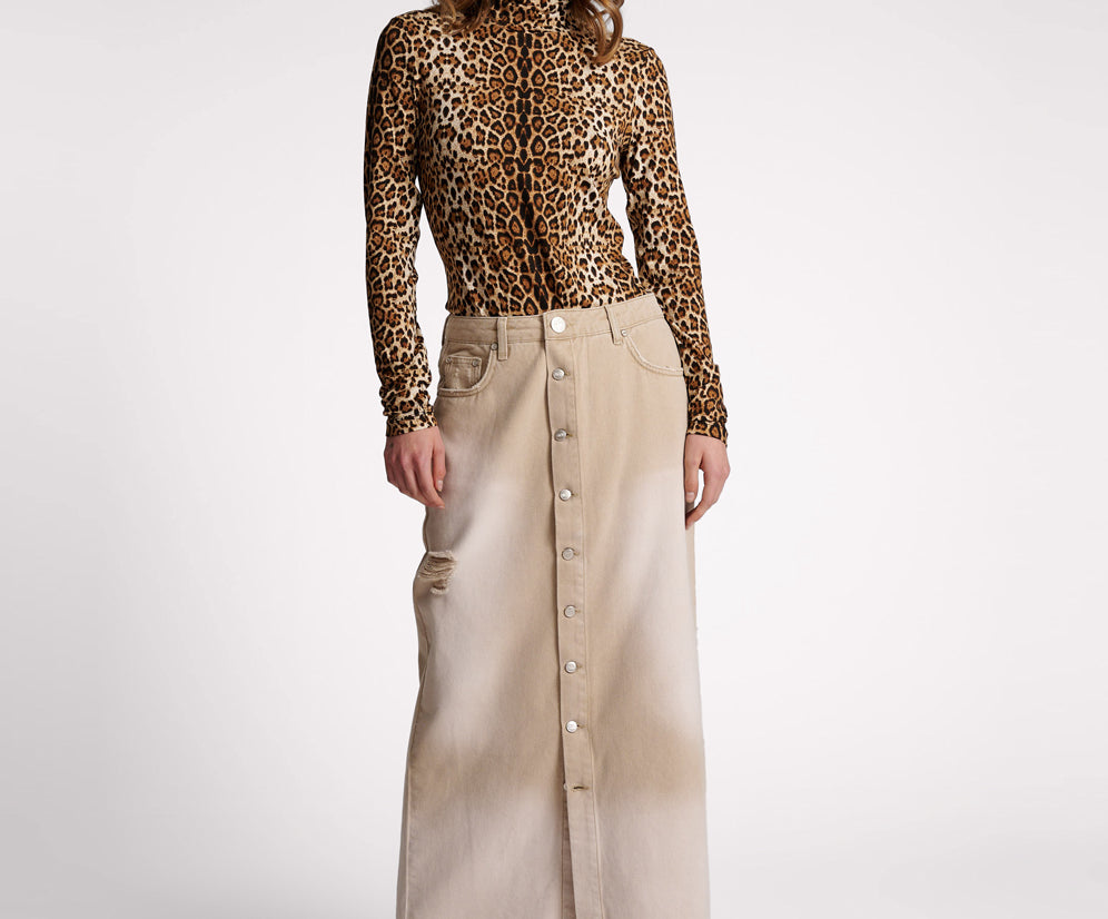 LEOPARD JERSEY TURTLE NECK LONG SLEEVE TOP