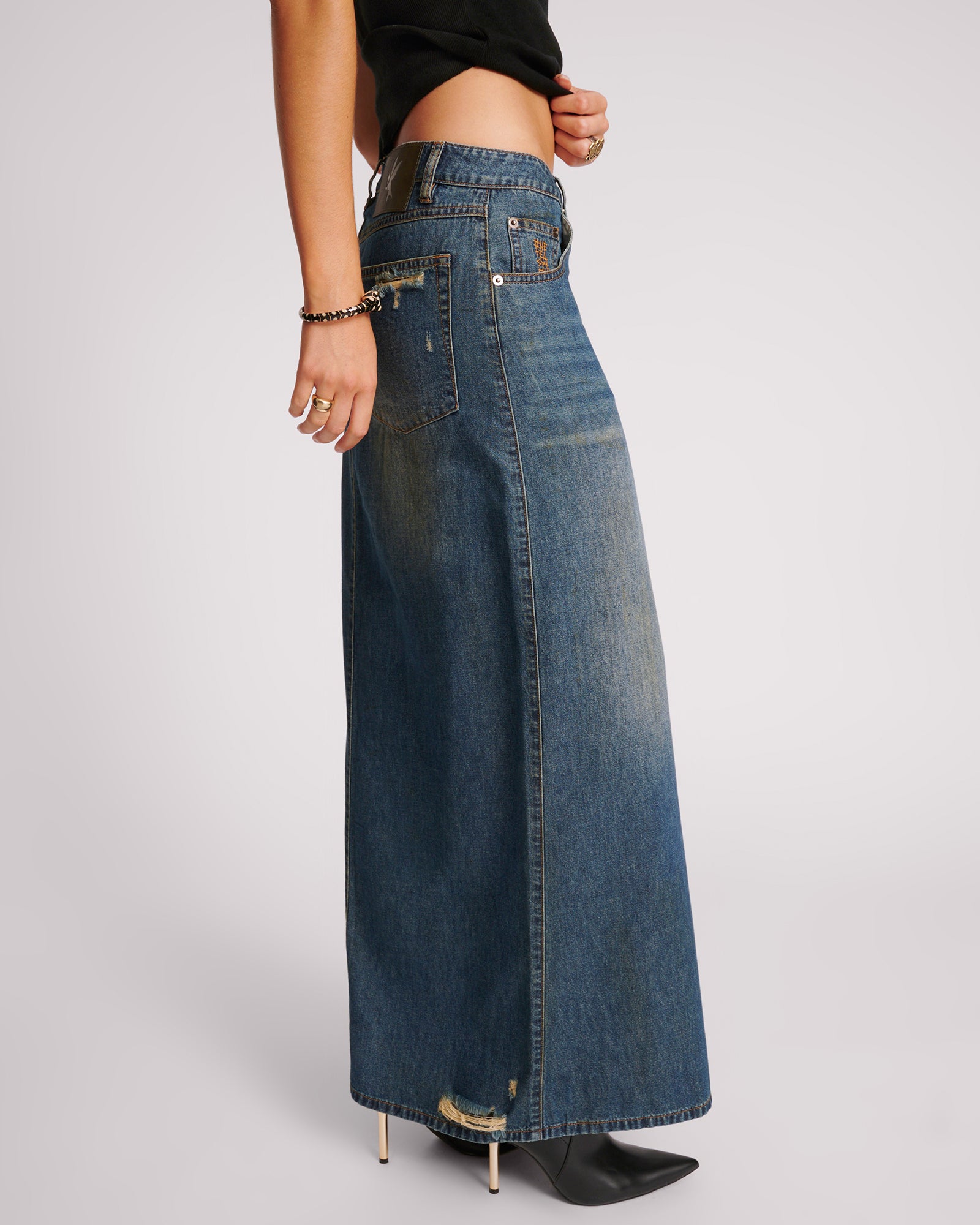 スカート josemoon DENIM LONG SKIRT with PEARL JOSE MOON（ジョゼムーン）の「DENIM LONG SKIRT/デニムロングスカート