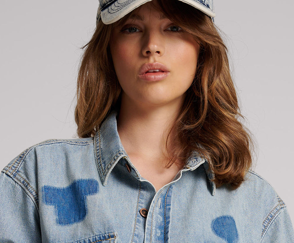 DISTRESSED DENIM CAP