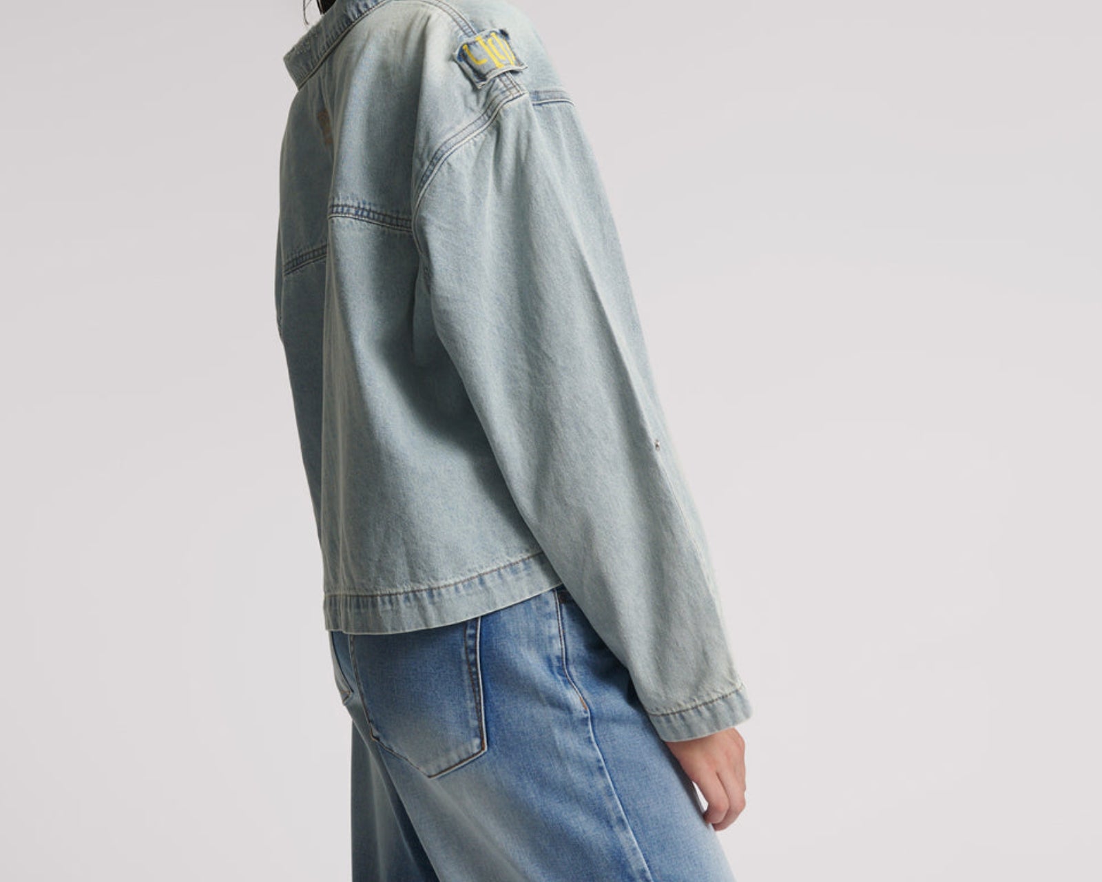 Retro Pullover Denim Shirt - Soft Blue