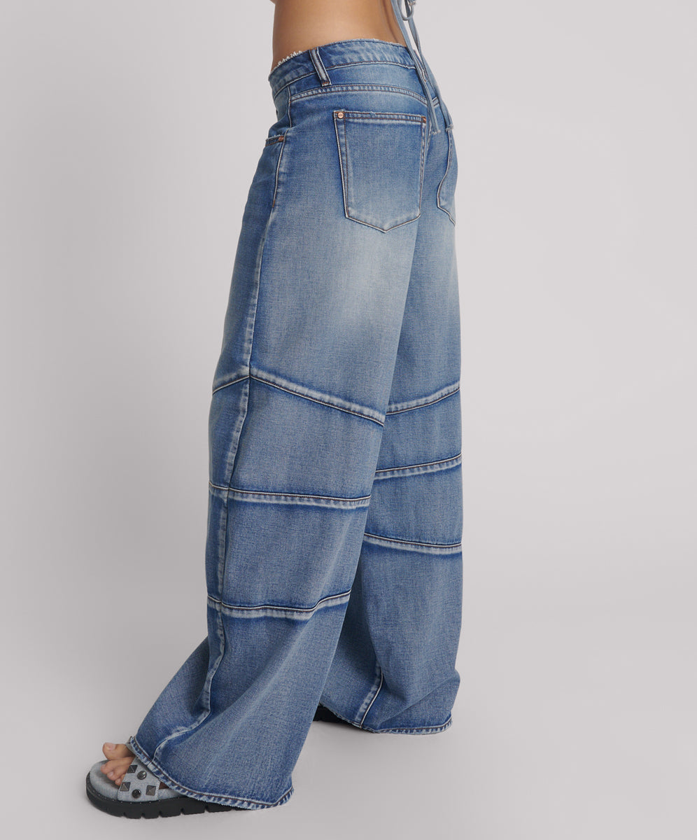 ワンティースプーン　BARREL MID WAIST DENIM JEAN Barrel Mid Waist Wide Leg Denim Jeans - Blue Summer | One