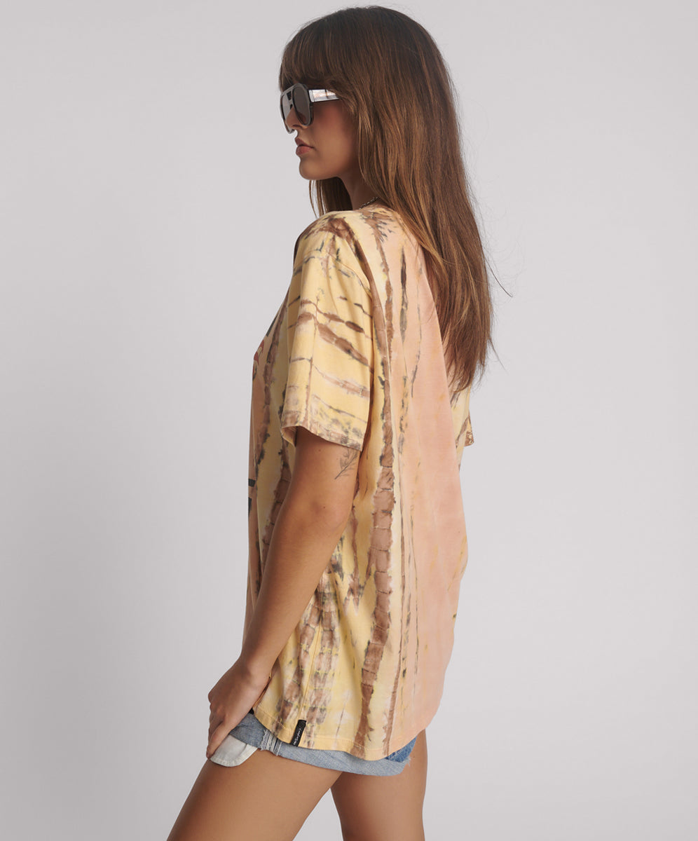 Products Its Juicy In Jamaica Boyfriend Tee - Peach
