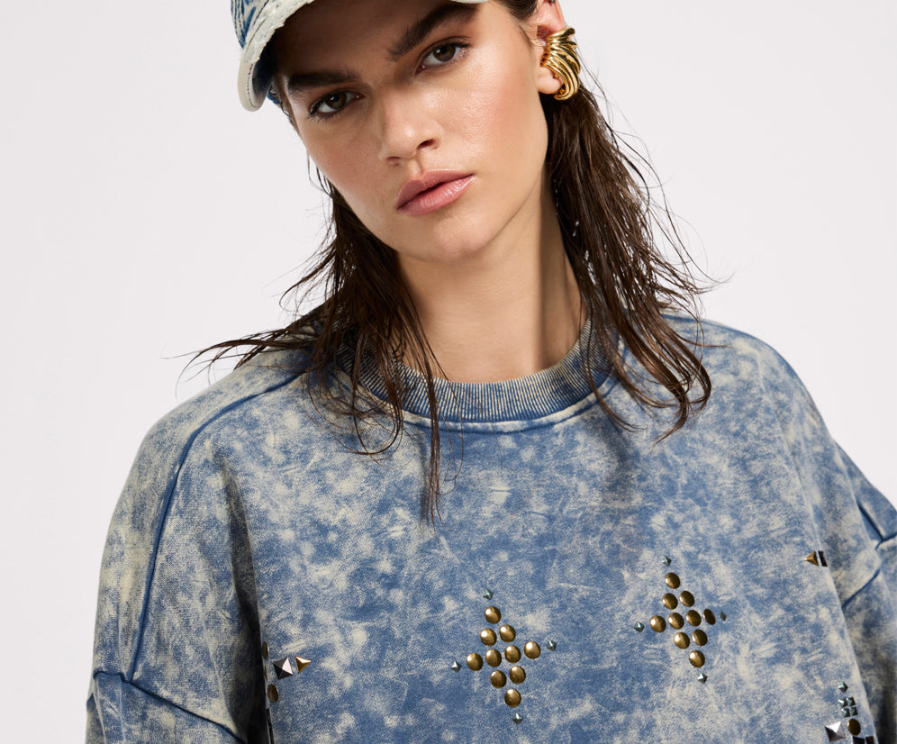 Fleece Cropped Star Studded Sweater - Acid Wash Blue