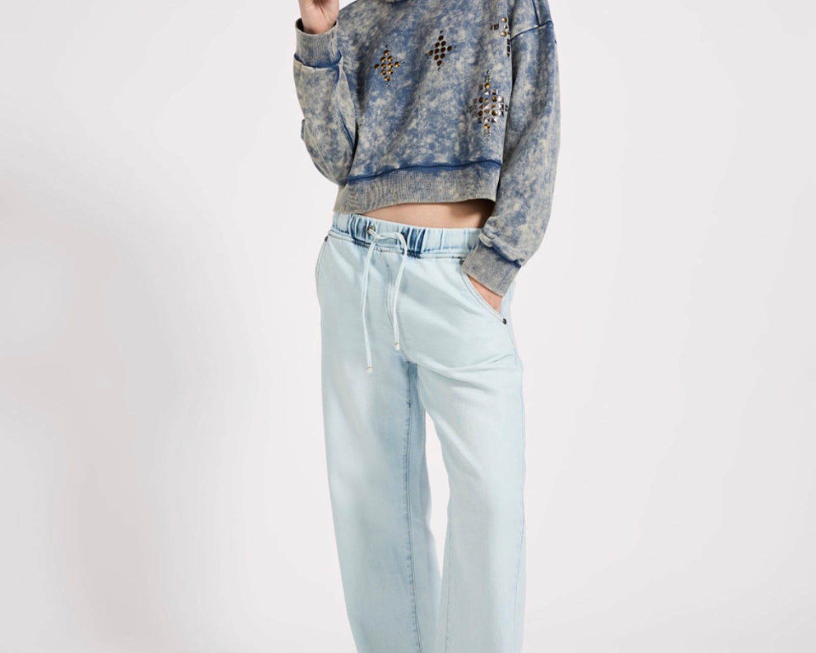 Fleece Cropped Star Studded Sweater - Acid Wash Blue
