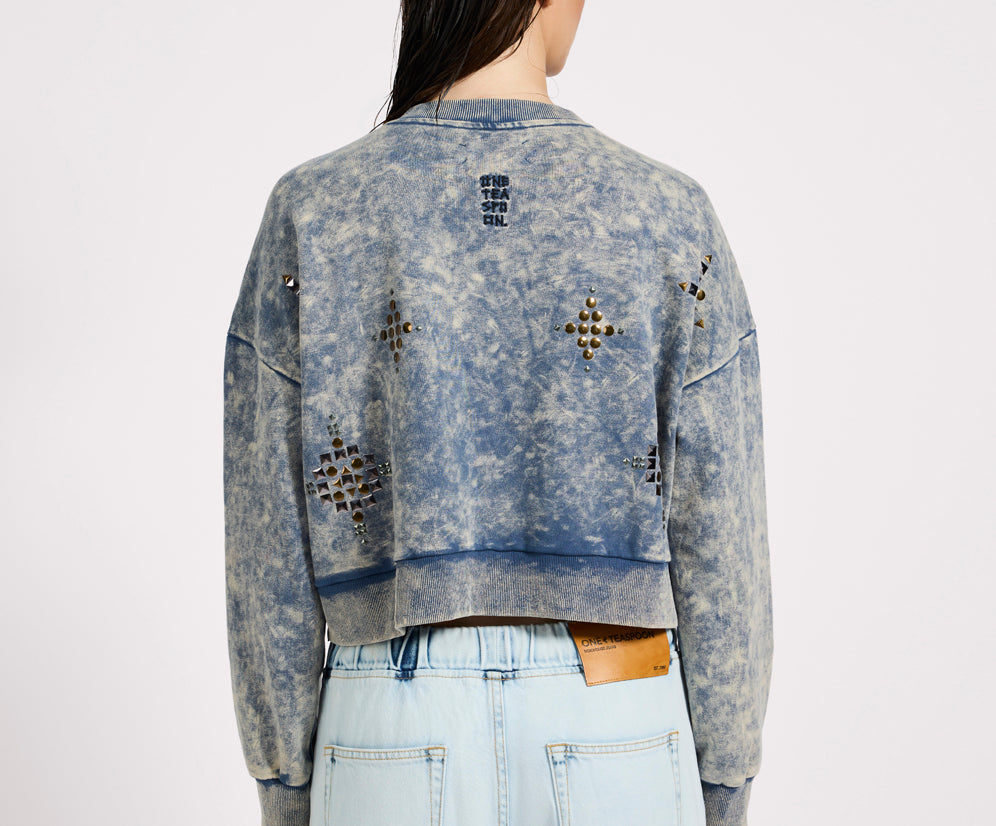 Fleece Cropped Star Studded Sweater - Acid Wash Blue