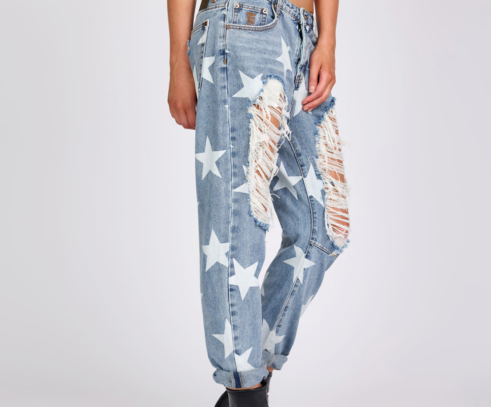 Saints Low Waist Boyfriend Denim Jeans - Starwash Blue