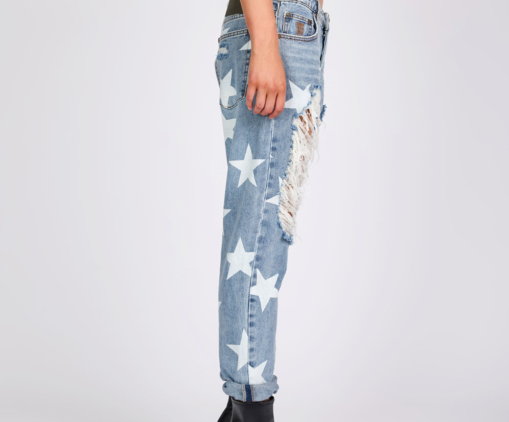 Saints Low Waist Boyfriend Denim Jeans - Starwash Blue