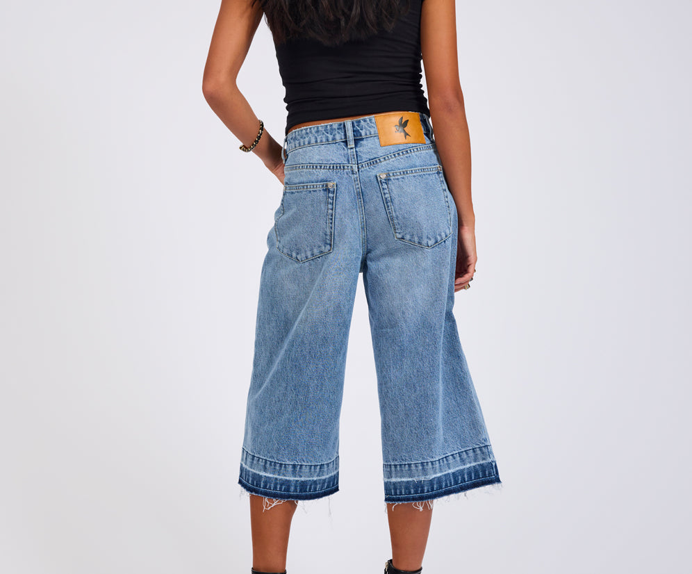 720'S Mid Waist Long Length Shorts - Pretty Blue